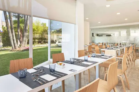 Globales Cala Bona Suites in Son Servera — foto 6