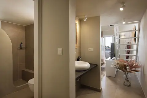 The Noverian Bios Santorini Vegan Hotel in Φηρά Θήρας — foto 24