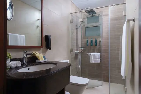 DoubleTree by Hilton Muscat Qurum in Muscat — foto 25