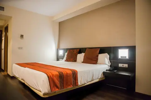 Aura Hotel Algeciras in Algeciras — foto 16
