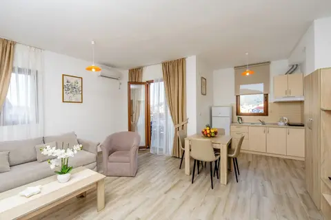 Arvala Lux Apartments in Budva — foto 27