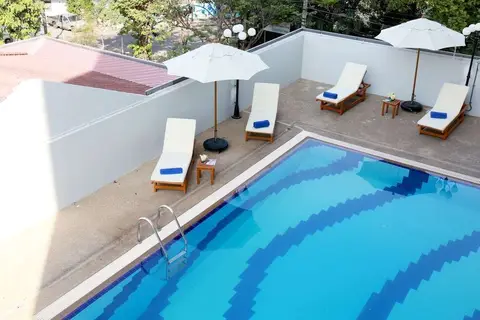 Louis' Tavern Hotel in Bangkok — foto 6