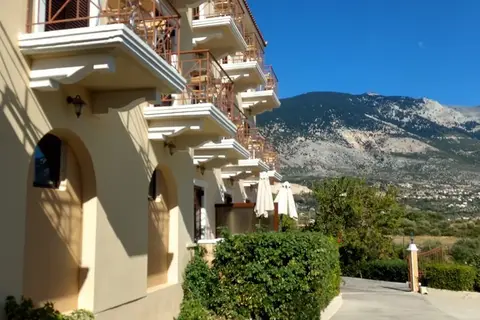 Karavados Beach Hotel in Καραβάδος — foto 20