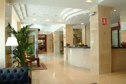 Hotel Gran Legazpi in Madrid — foto 9