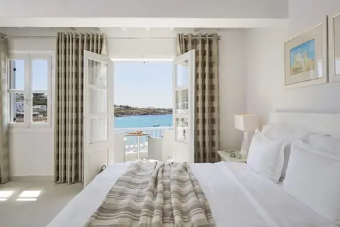 Petinos Beach Hotel in Πλατύς Γιαλός — foto 13