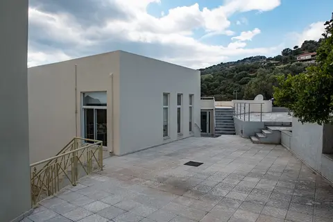Polyrizos (Polyrisos) in Aνω Ρoδάκινo — foto 27