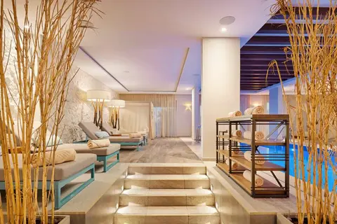 Chedi Lustica Bay in Uvala Pržno — foto 21