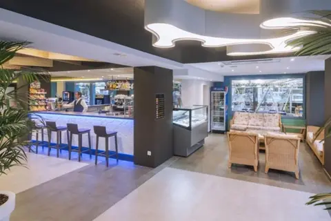 Hotel Alhambra in Santa Susanna — foto 3