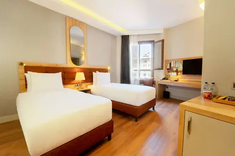 Grand Sirkeci Hotel in Fatih — foto 18