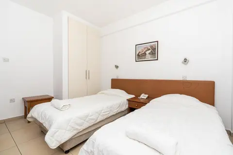 Flora Hotel Apartments in Παραλίμνι — foto 10