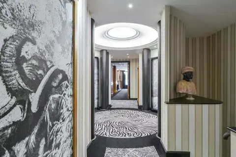 Maison Astor Paris, Curio Collection by Hilton in Parijs — foto 10