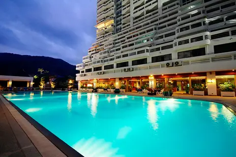Andaman Beach Suites Hotel in ตำบลป่าตอง — foto 10