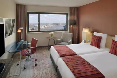 Mövenpick Hotel Amsterdam City Centre in Amsterdam — foto 3