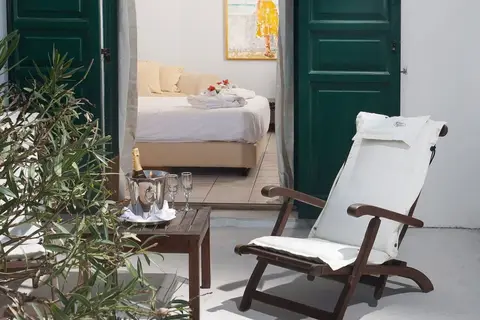 Tharroe Of Mykonos in Τούρλος — foto 19