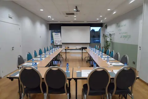 Travelodge Barcelona del Vallès in Barbera Del Valles — foto 17
