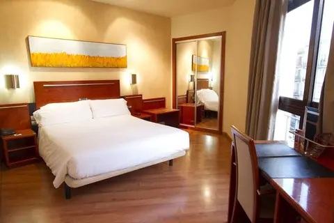 Hotel Garbi Millenni in Barcelona — foto 6