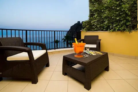 Elihotel in Sant'alessio Siculo — foto 23