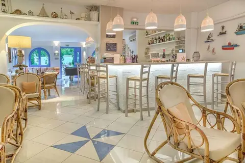 Nathalie Hotel in Ιαλυσός — foto 7