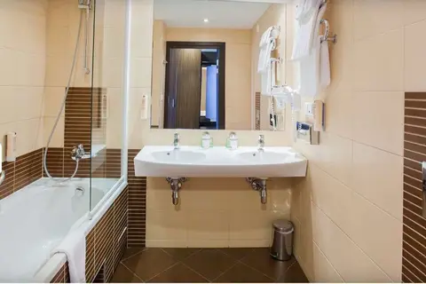 Qubus Hotel Lodz in Łódź — foto 10