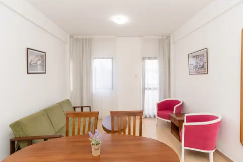 Flora Hotel Apartments in Παραλίμνι — foto 25