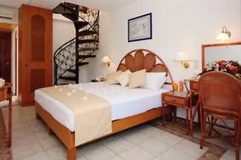 Coral Strand Smart Choice Hotel in Beau Vallon Bay — foto 16