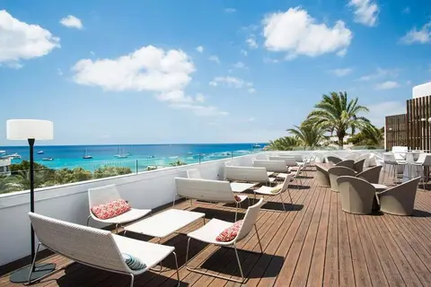 Insotel Tarida Beach Resort & Spa in Urbanització Cala Tarida — foto 7