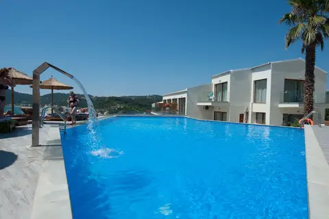 Porto Demo Hotel in Άγιος Γεώργιος — foto 14