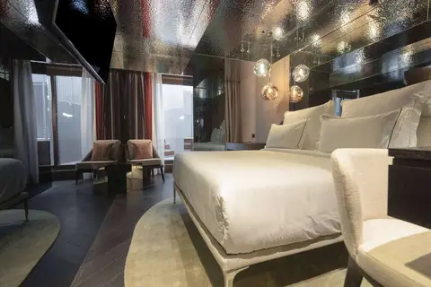 Adia Aluma Athens Curio Collection by Hilton in Athene — foto 5