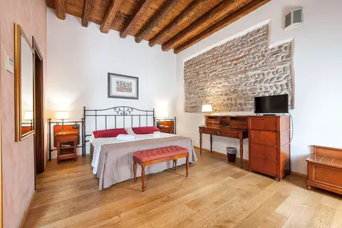 Hotel Villa Malaspina in Castel d'Azzano — foto 5
