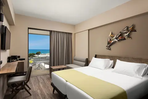 Atlantica Amalthia Beach Resort in Agia Marina — foto 15