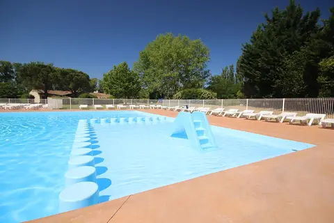 Camping Les Rives Du Luberon in Cheval-Blanc — foto 27