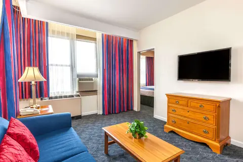 Ramada by Wyndham Jersey City in Jersey City — foto 7
