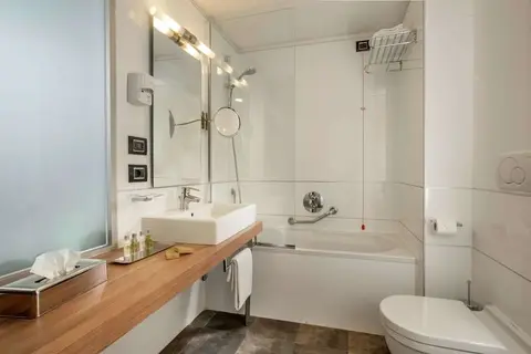 Double Tree by Hilton Hotel Milan in Milaan, foto 3