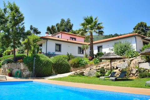Pirilampo Guesthouse in Monchique