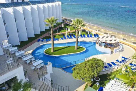 Mimoza Beach Hotel in Gazimağusa — foto 3