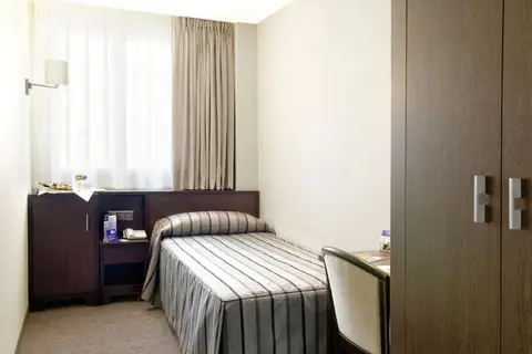 Hotel Lugano Barcelona in Barcelona — foto 14