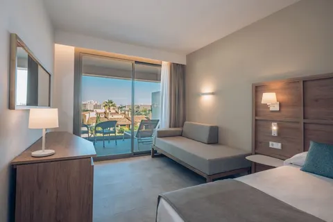 Fly & Go Iberostar Waves Cala Domingos in Manacor — foto 17