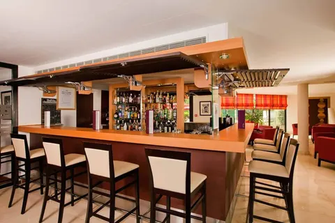 Residhome Appart Hotel Val d'Europe in Montévrain — foto 10