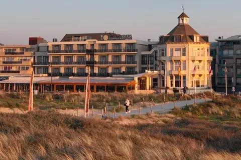 Two Brothers Noordwijk Beach in Noordwijk — foto 4