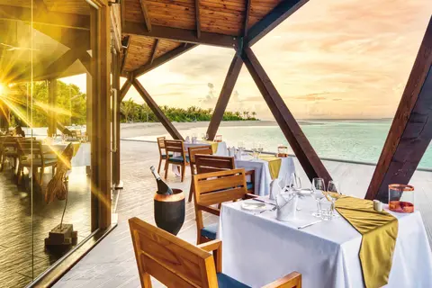 Kuredhivaru Resort and Spa Maldives in Noonu Atoll Education Centre — foto 26