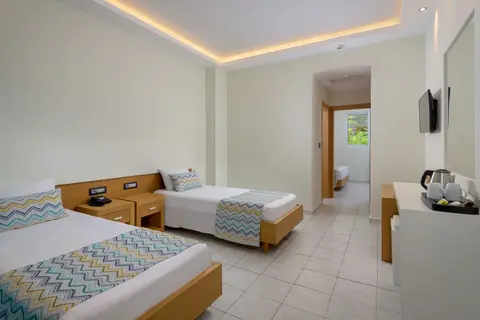 Park Hotel Oceanis in Ιαλυσός — foto 17