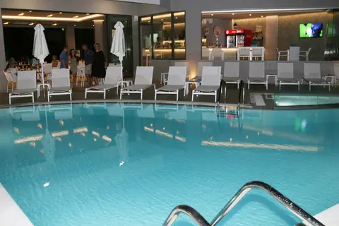 Hotel Agrelli Hotel & Suites in Καρδάμαινα — foto 26