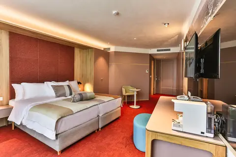 Carine Hotel Centar in Podgorica — foto 30