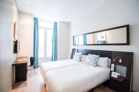 Hotel Petit Palace Plaza de la Reina in Valencia — foto 2