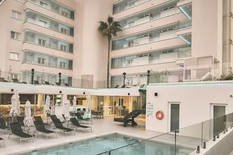 Ponent Apartamentos in Peguera