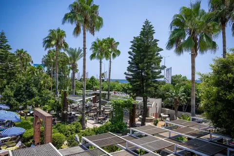 Beach Club Doganay in Alaşehir — foto 19