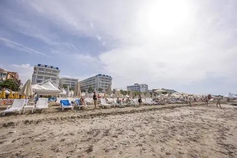 Grand Blue Fafa Resort in Golem — foto 29