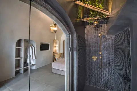 Athina Luxury Suites in Fira — foto 16