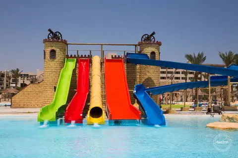 Royal Lagoons Resort & Aqua Park in Al Hadaba, foto 26