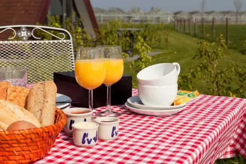 Hotelhuisjes Andijk foto 2